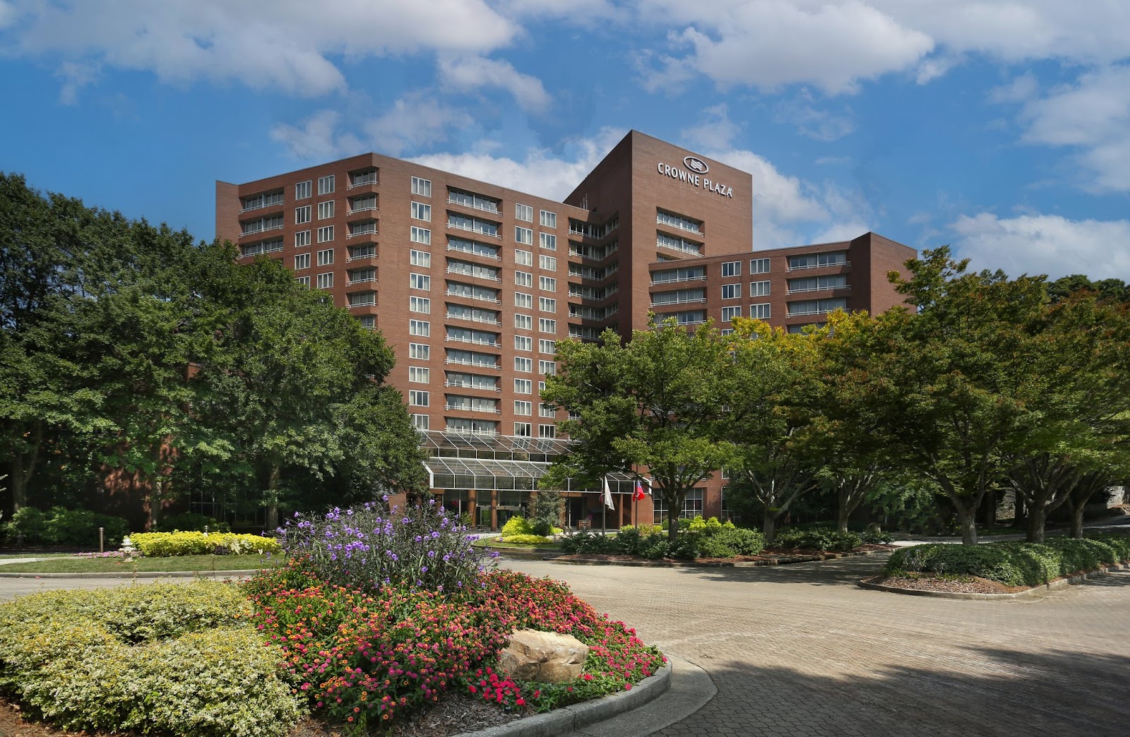 Crowne Plaza Atlanta Perimeter at Ravinia - Atlanta, GA
