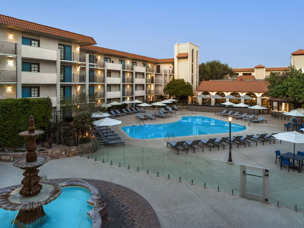 Embassy Suites by Hilton Scottsdale Resort - Scottsdale, AZ