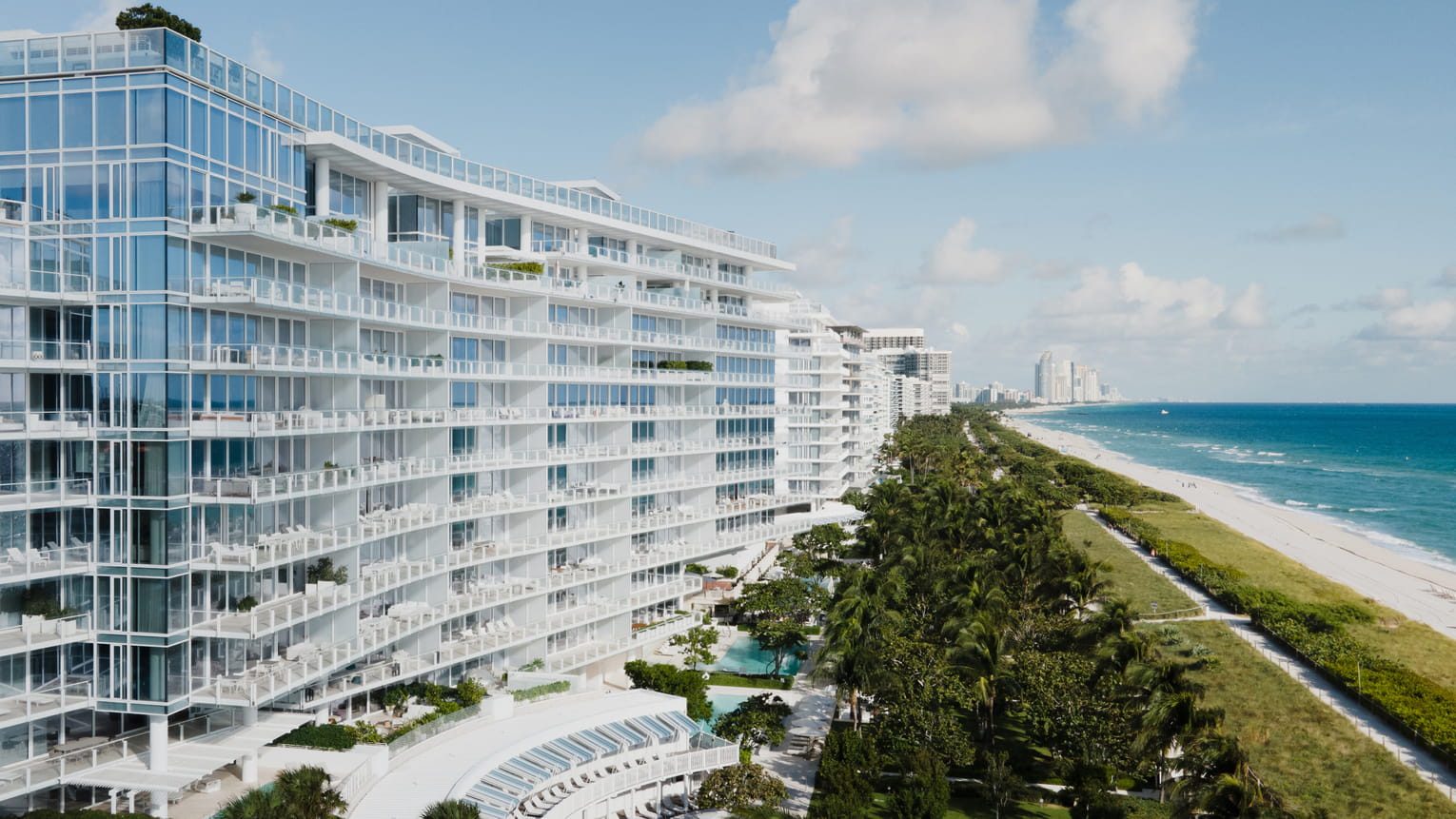 Four Seasons Hotel at The Surf Club, Surfside - Miami Beach, FL
