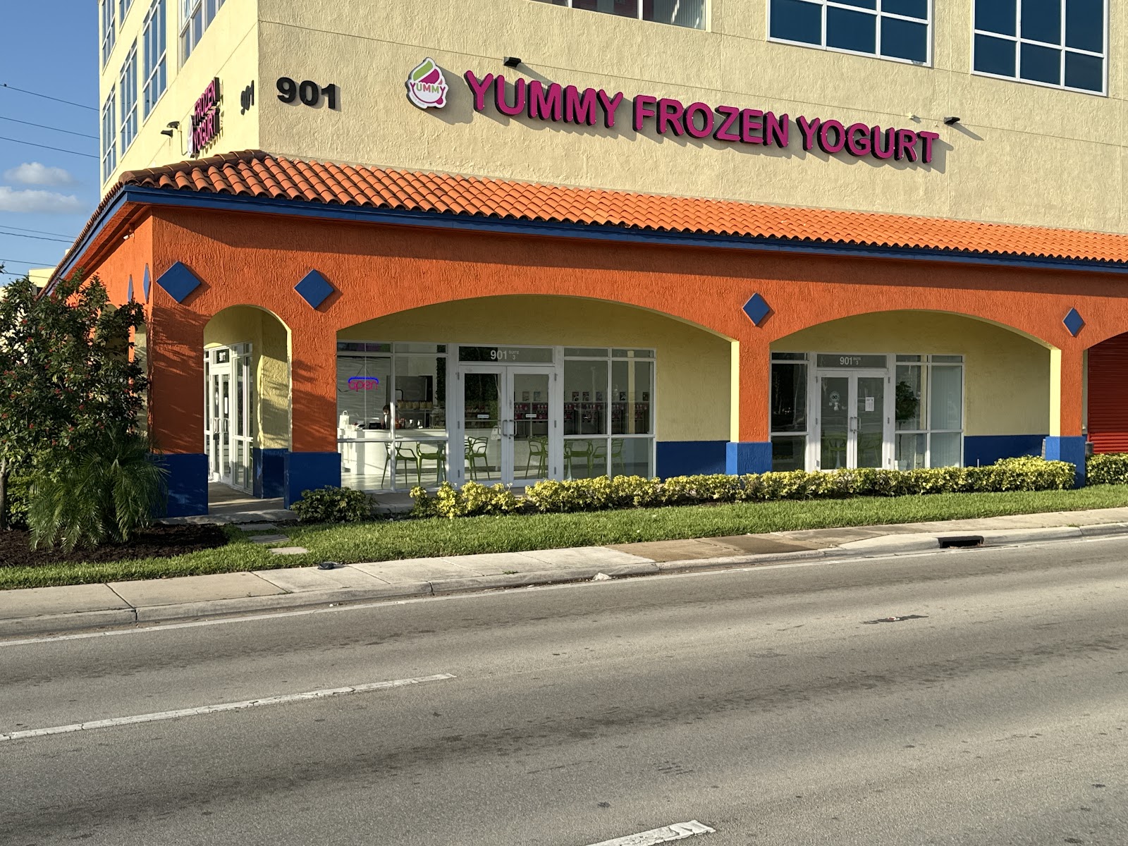 Yummy Frozen Yogurt - North Miami Beach, FL