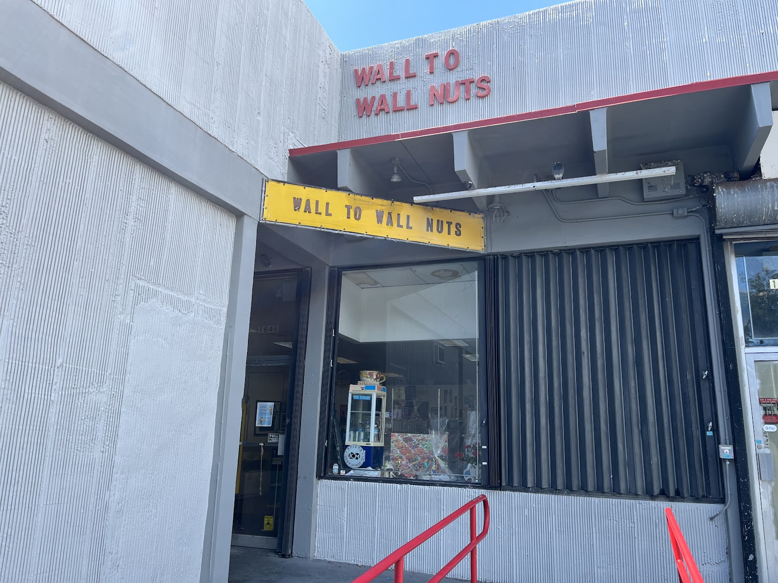 Wall to Wall Nuts - North Miami Beach, FL