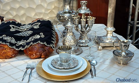 Chabad Jewish Center of South Loop – Shabbat Dinner & Lunch - Chicago, IL