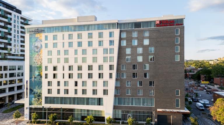 Hilton Garden Inn Montreal Midtown - Montreal, QC