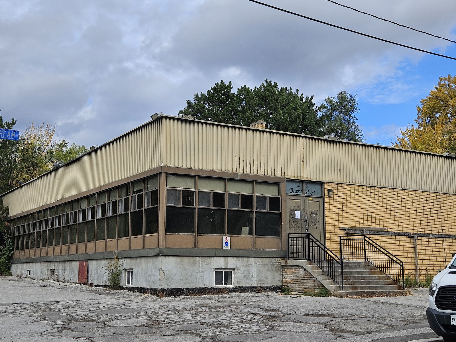 Congregation Kahal Avreichim (The Boat Shul) - Toronto, ON