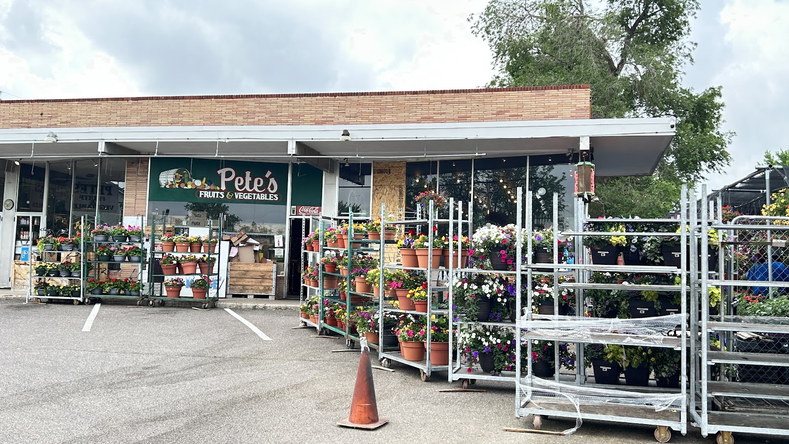 Pete's Fruits & Vegetables - Denver, CO
