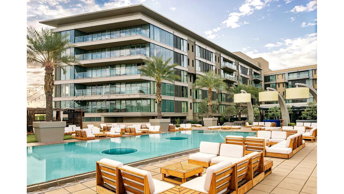 W Scottsdale - Scottsdale, AZ