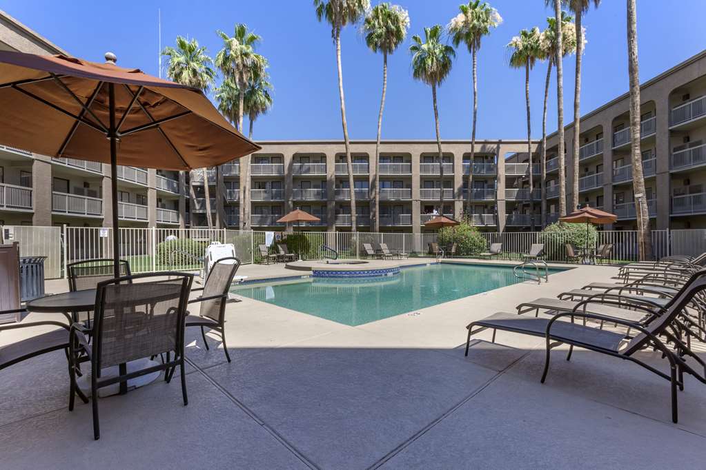 Best Western Plus Scottsdale Thunderbird Suites - Scottsdale, AZ