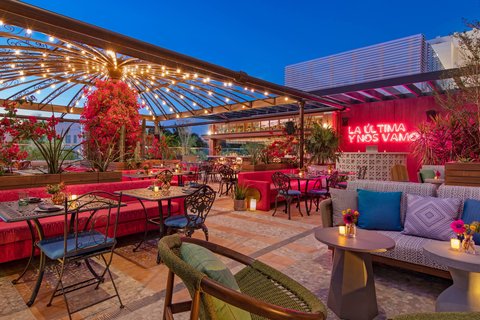 Moxy Miami South Beach - Miami Beach, FL