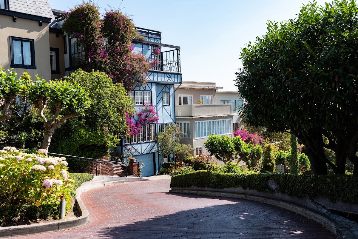 Lombard Street - San Francisco, CA