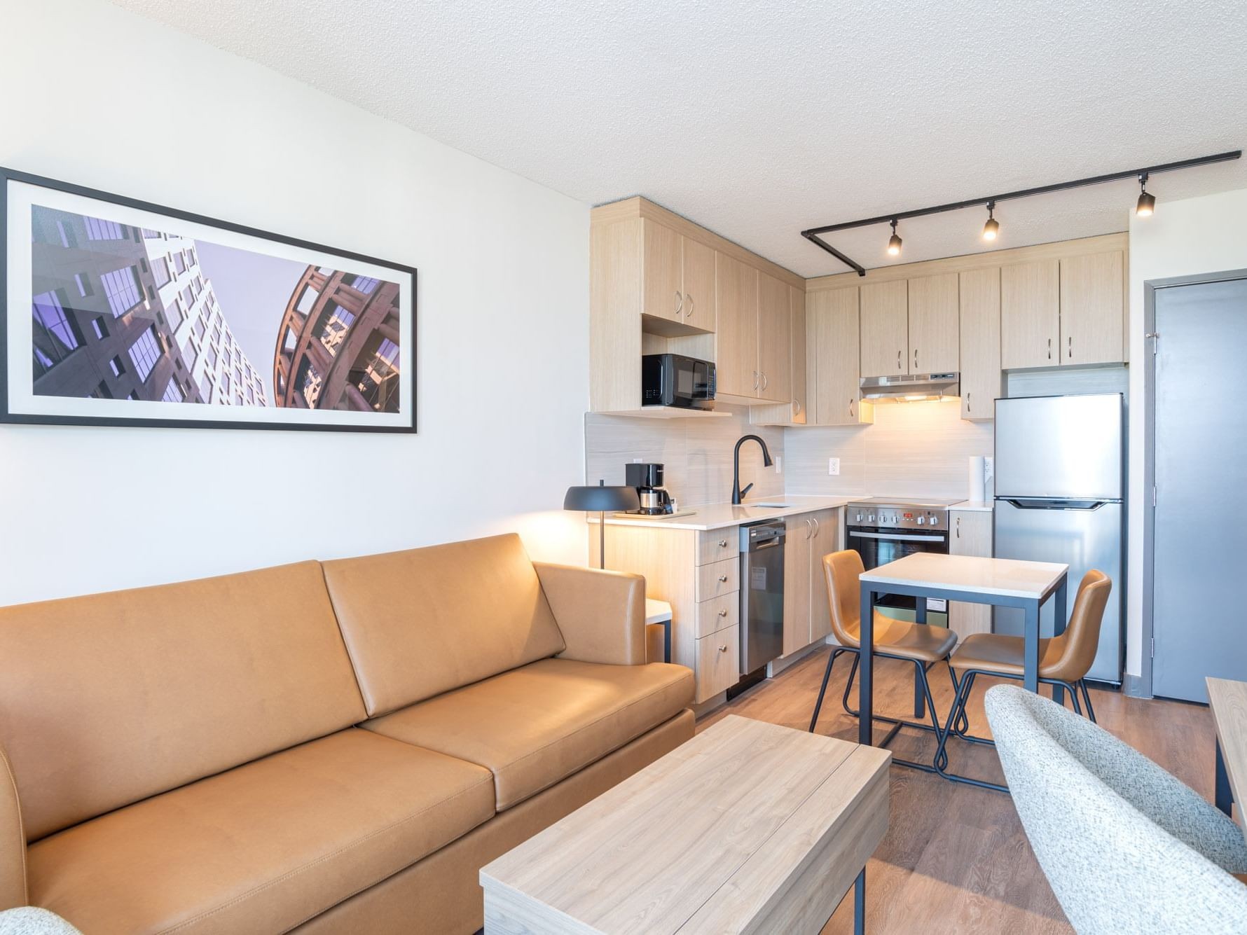 Sandman Suites Vancouver-Davie Street - Vancouver, BC