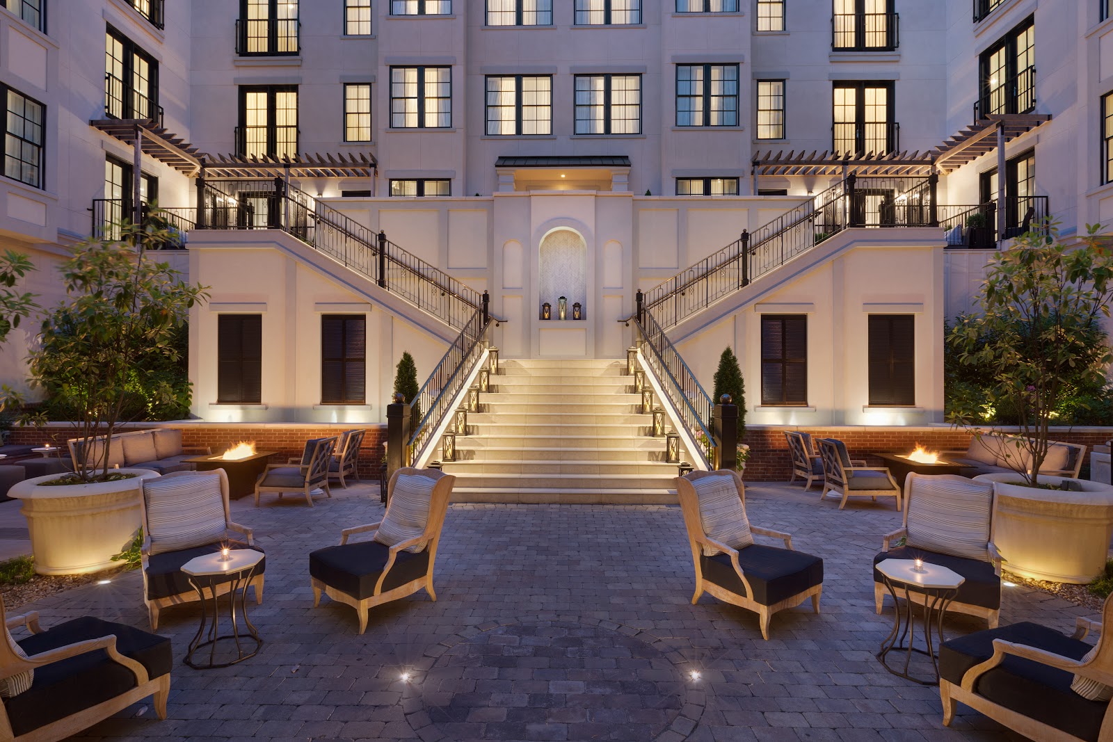 The Harpeth Franklin Downtown, Curio Collection by Hilton - Nashville, TN
