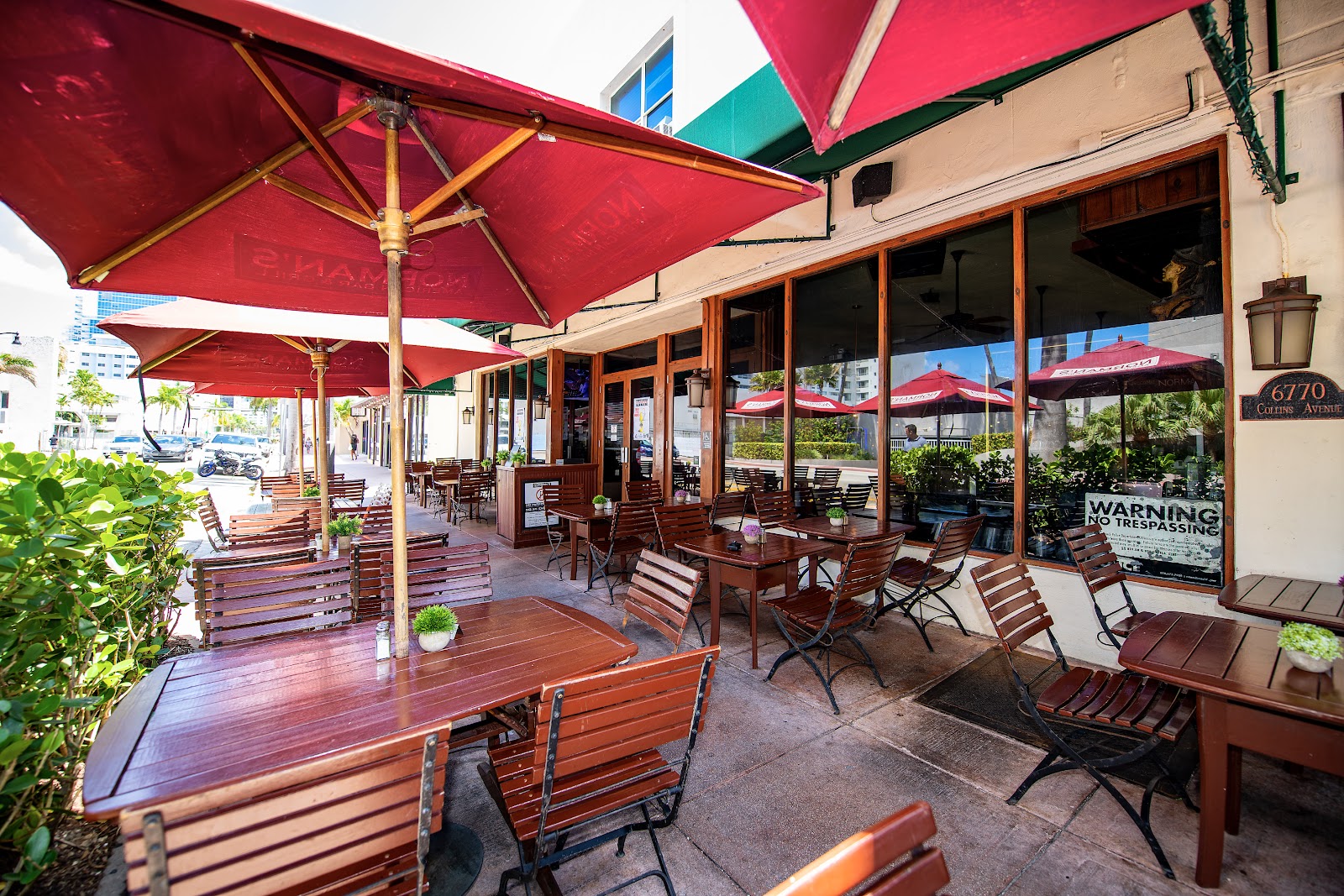 Norman's Hotel and Bar - Miami Beach, FL