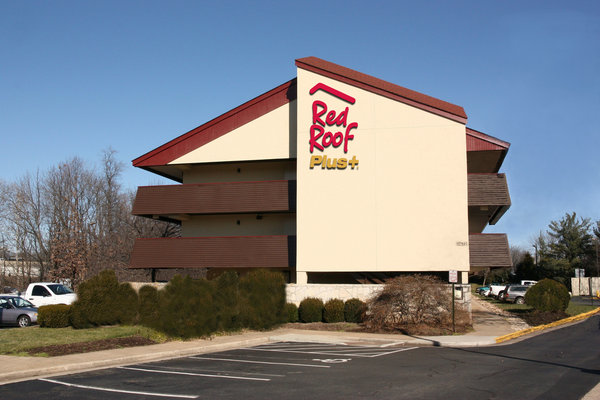 Red Roof PLUS+ Atlanta - Buckhead - Atlanta, GA