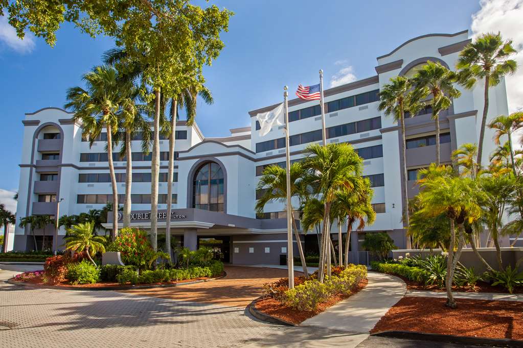 DoubleTree by Hilton Hotel West Palm Beach Airport - West Palm Beach, FL