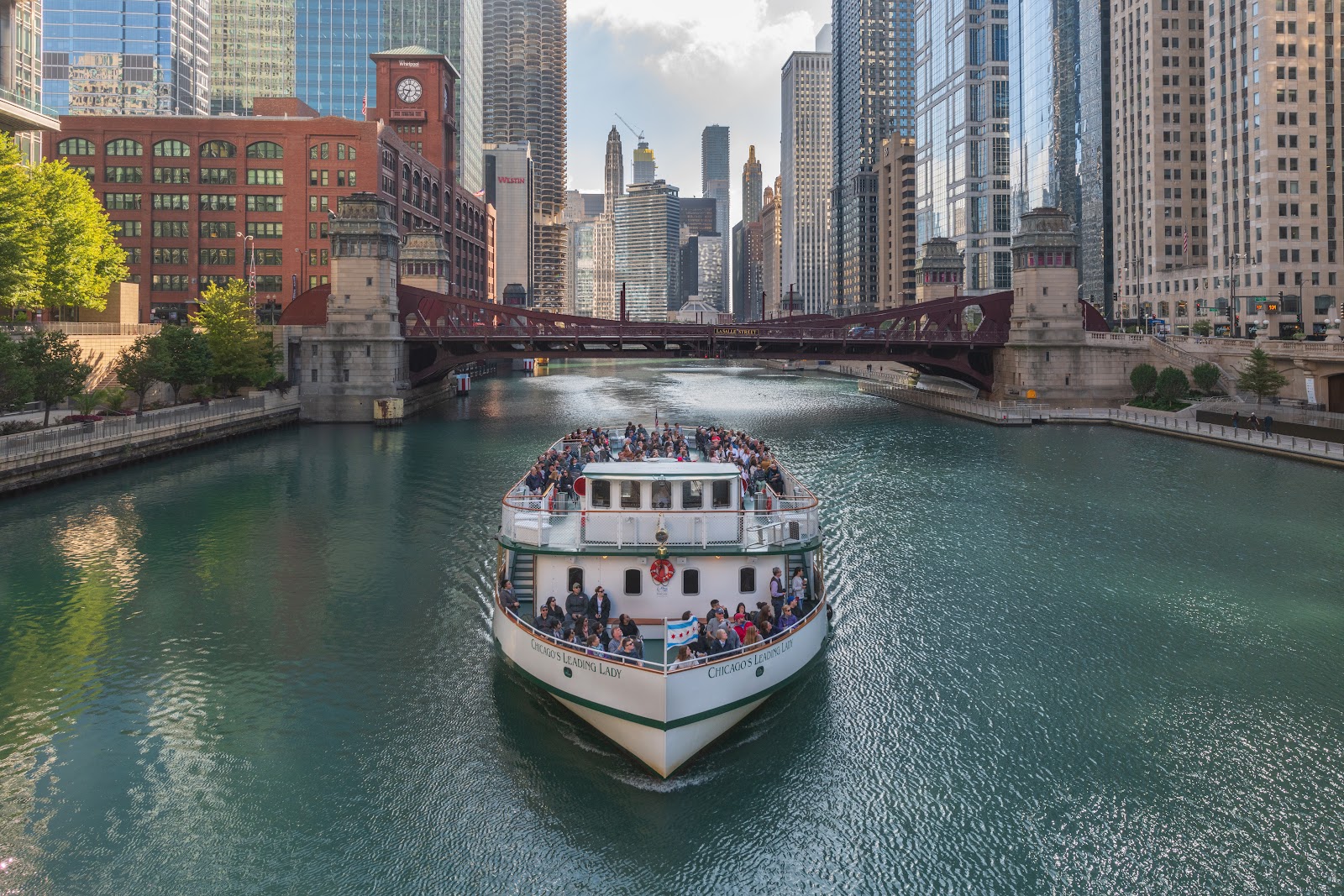Chicago Architecture Center River Cruise aboard First Lady - Chicago, IL