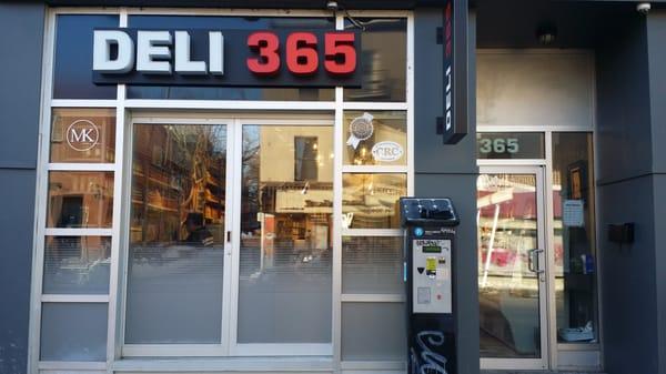 Deli 365 - Montreal, QC