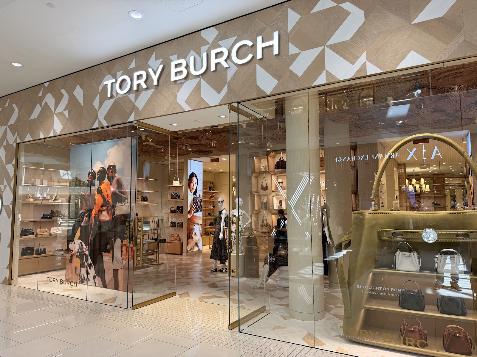 Aventura Mall - Miami Beach, FL