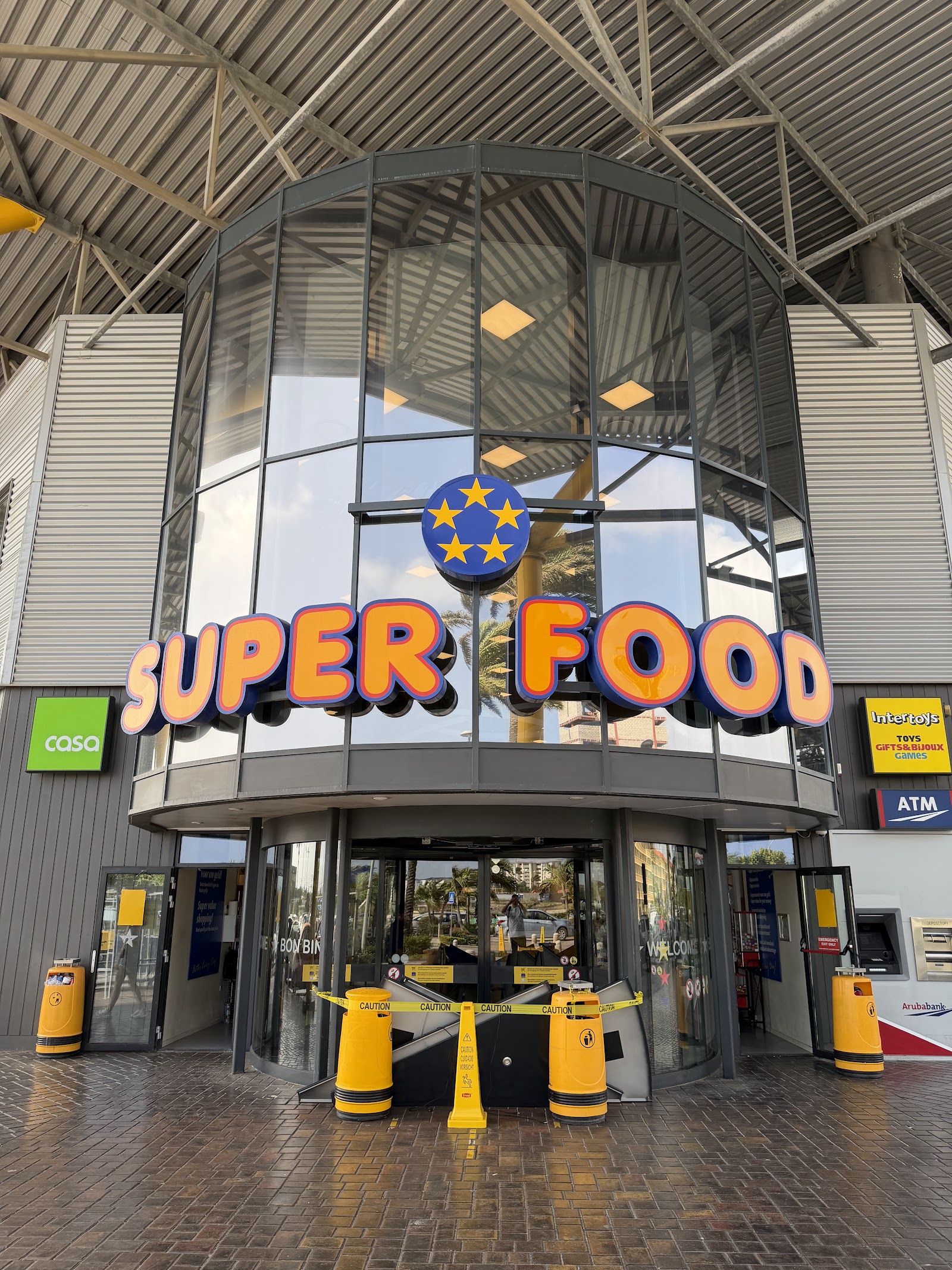 Super Food Plaza - Aruba