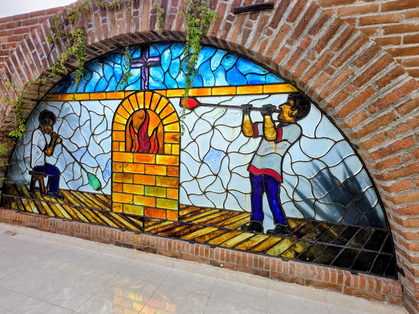 Fabrica de Vidrio Soplado (The Glass Factory) - Cabo