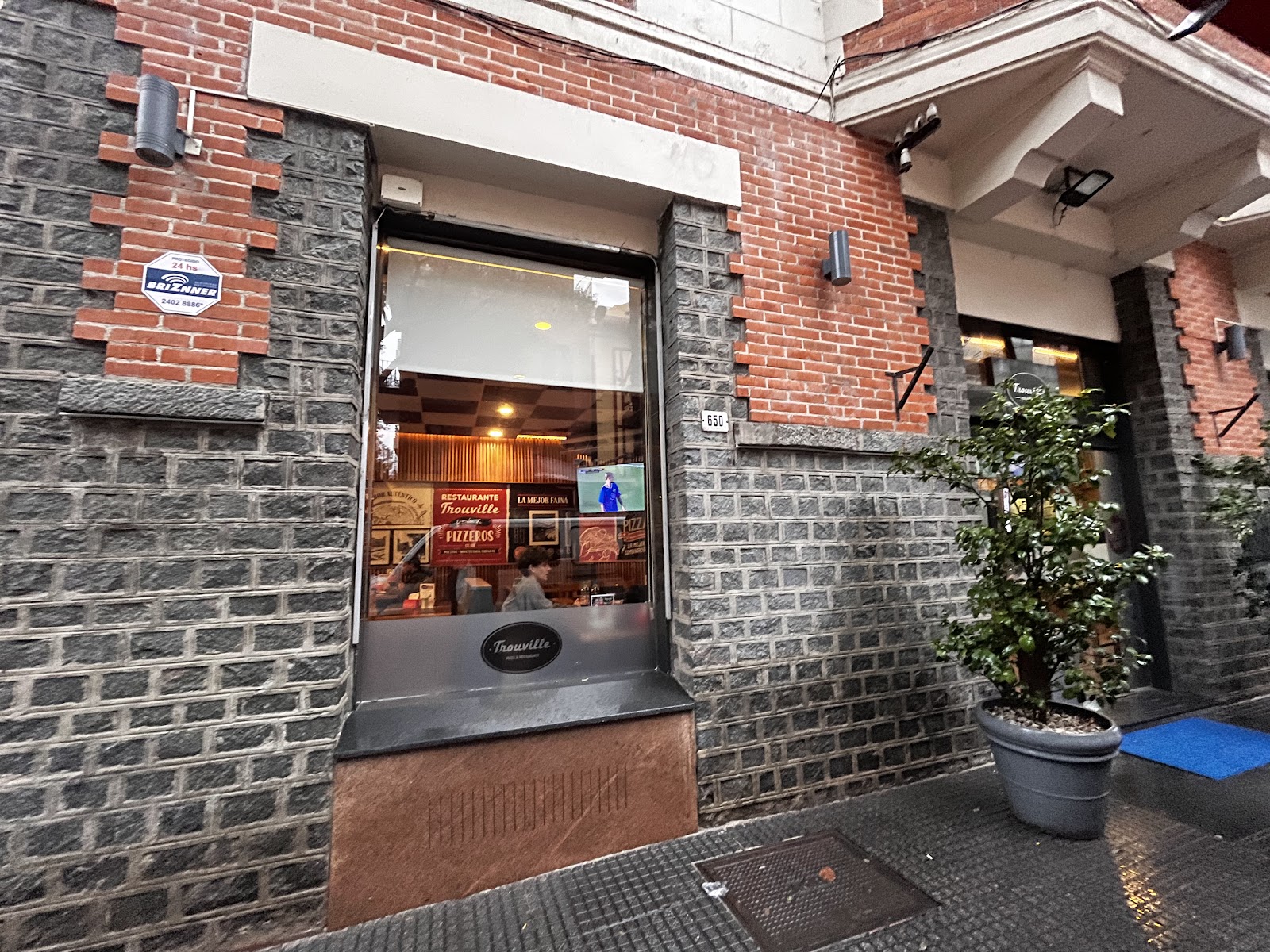 Trouville Pizza - Francisco Vidal - Montevideo