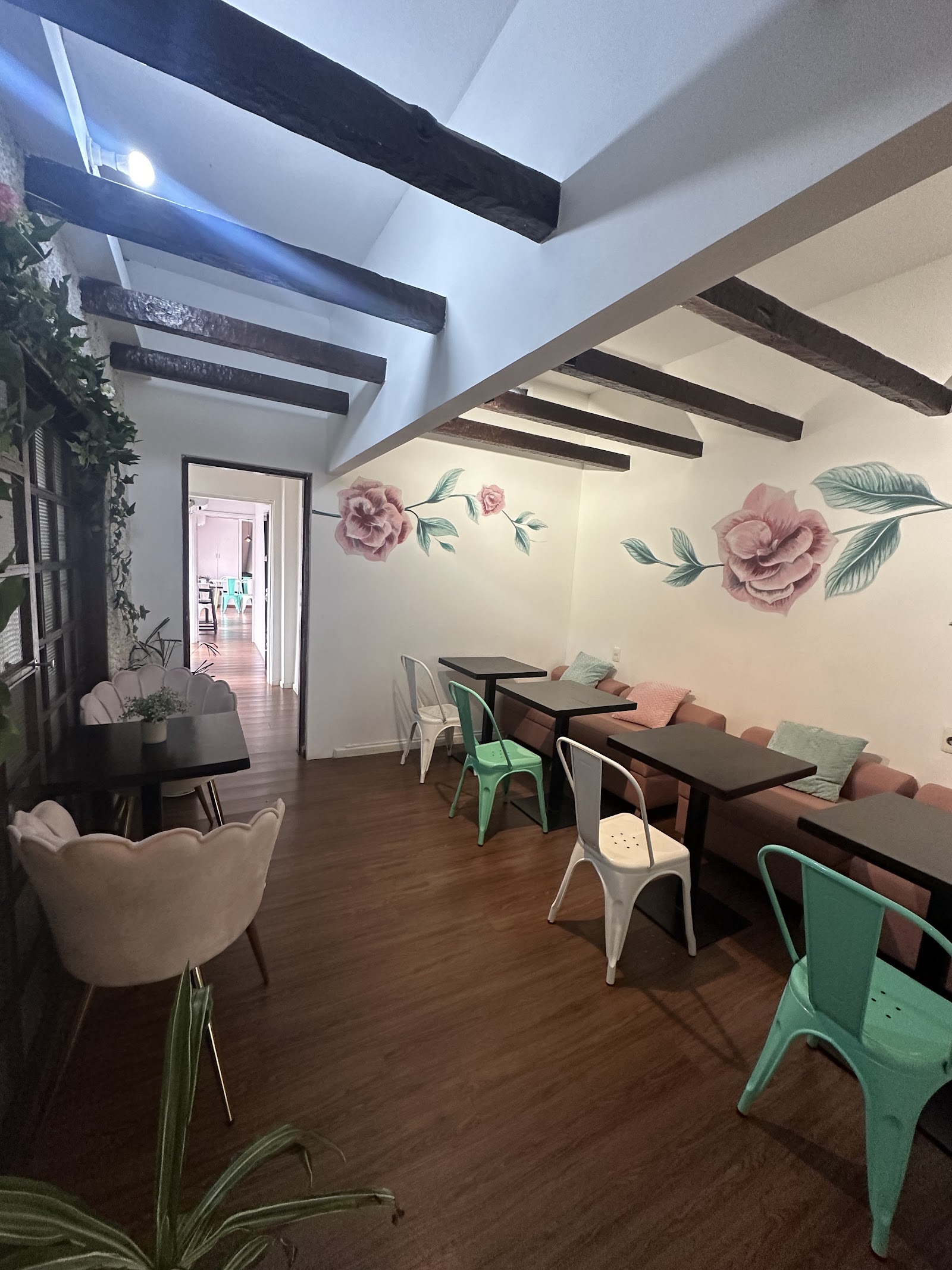 Simja Pasteleria y Cafeteria - Montevideo