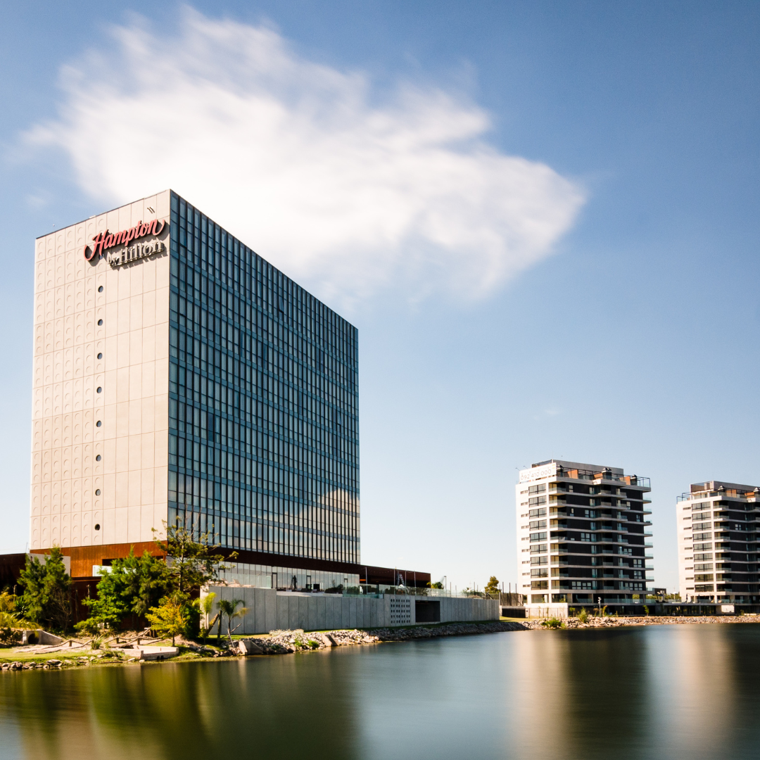 Hampton by Hilton Montevideo Carrasco - Montevideo