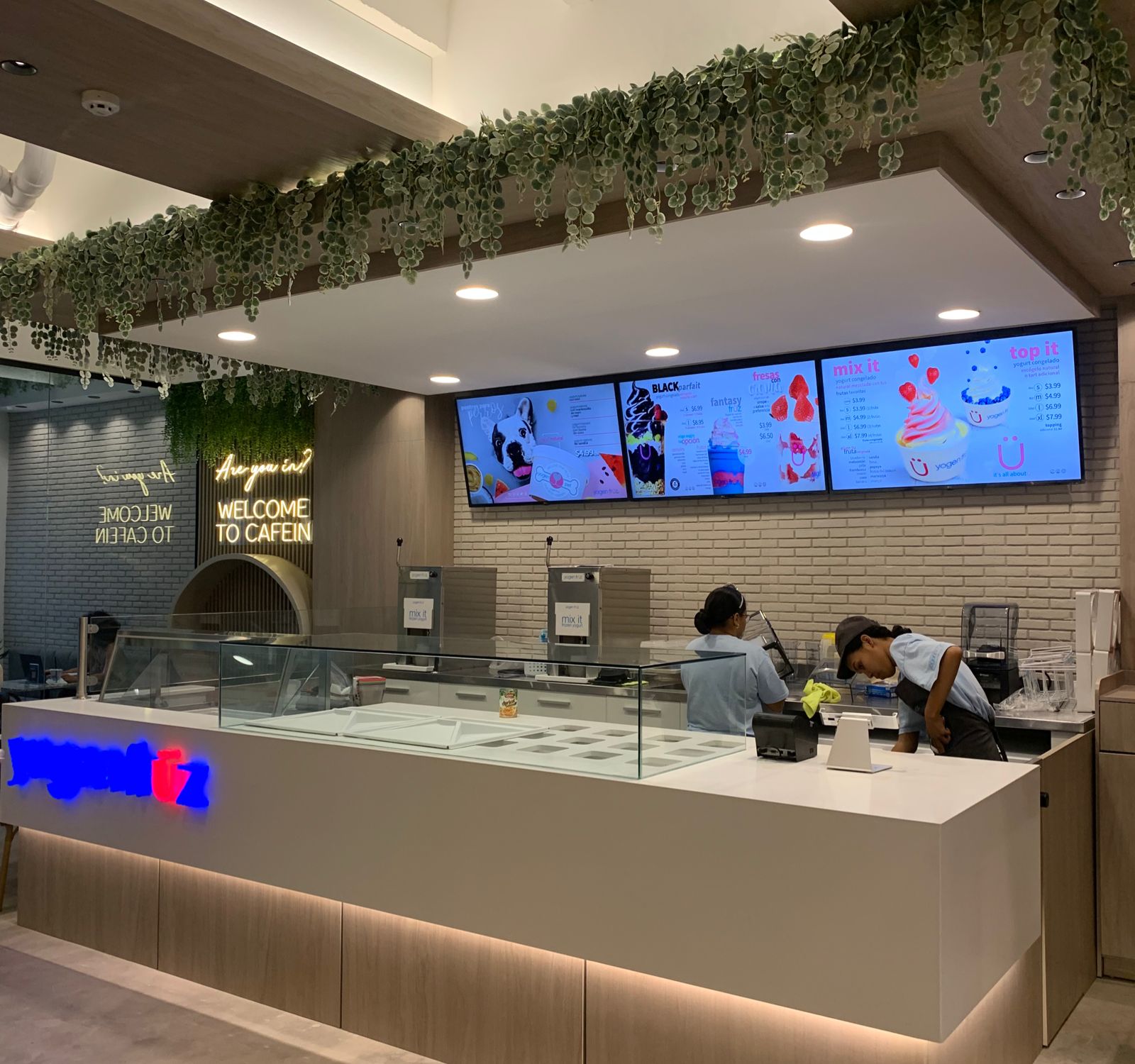 Yogen Fruz - Panama City