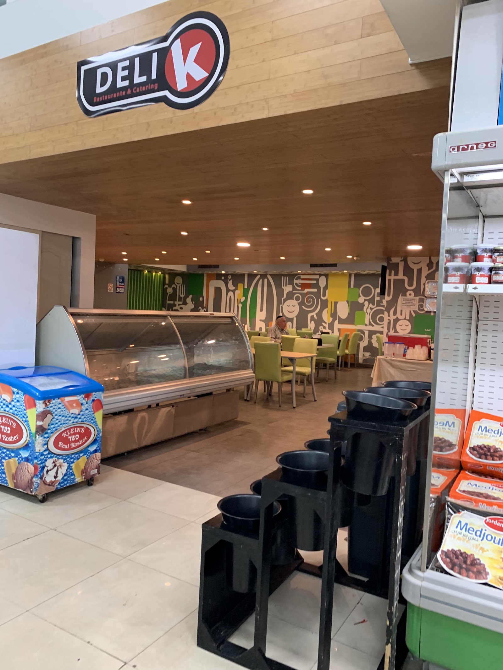 Deli K Market - Panama City
