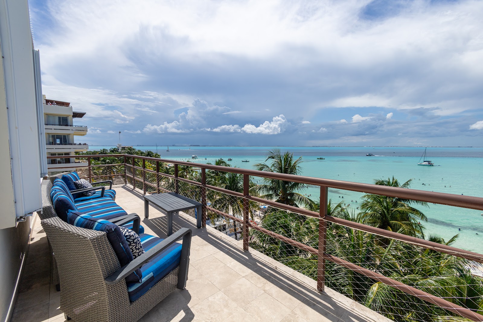 Ixchel Beach Hotel - Cancun