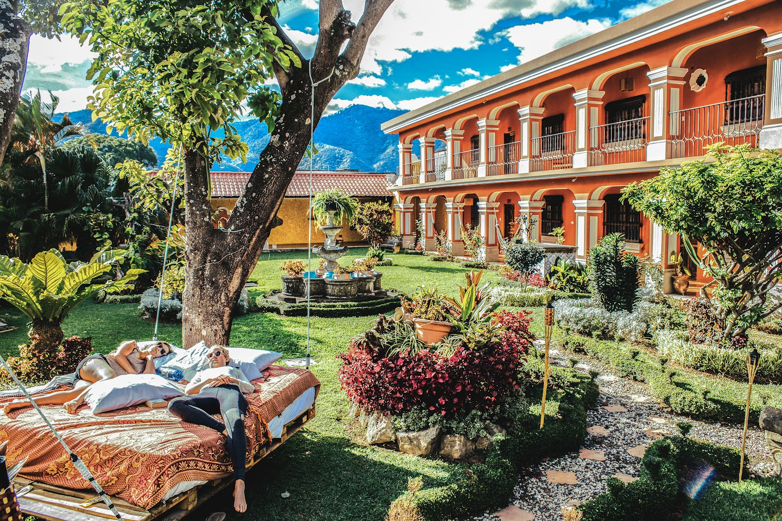 Socialtel Antigua - Antigua
