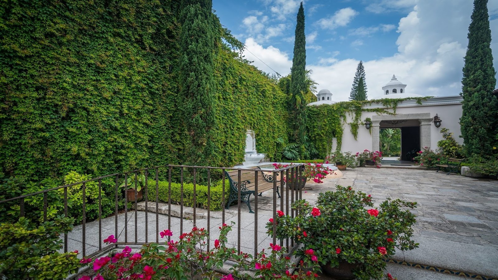 Pensativo House Hotel - Antigua