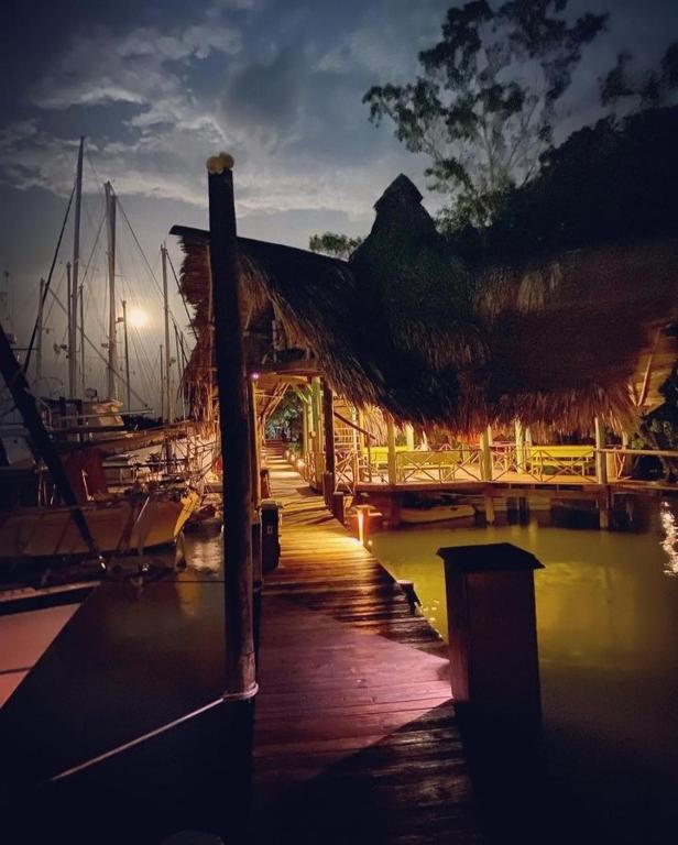 Tortugal Boutique River Lodge - Antigua
