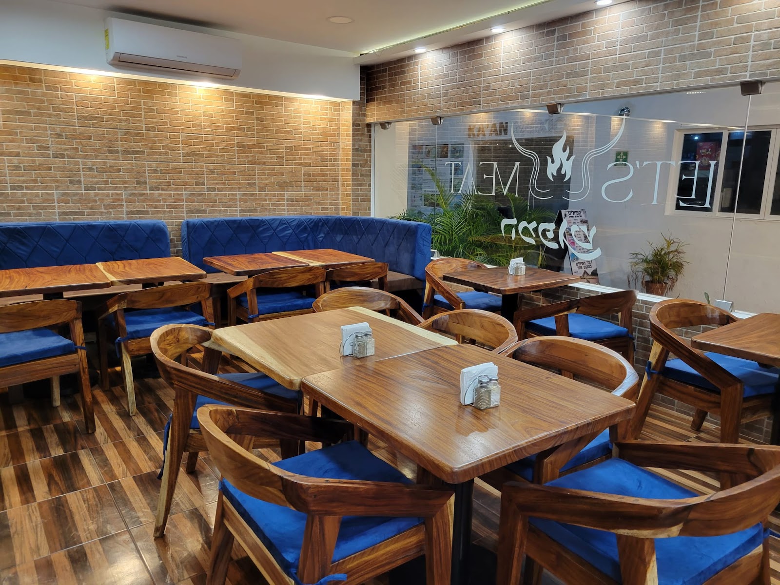 Let's Meat Steak House - Riviera Maya