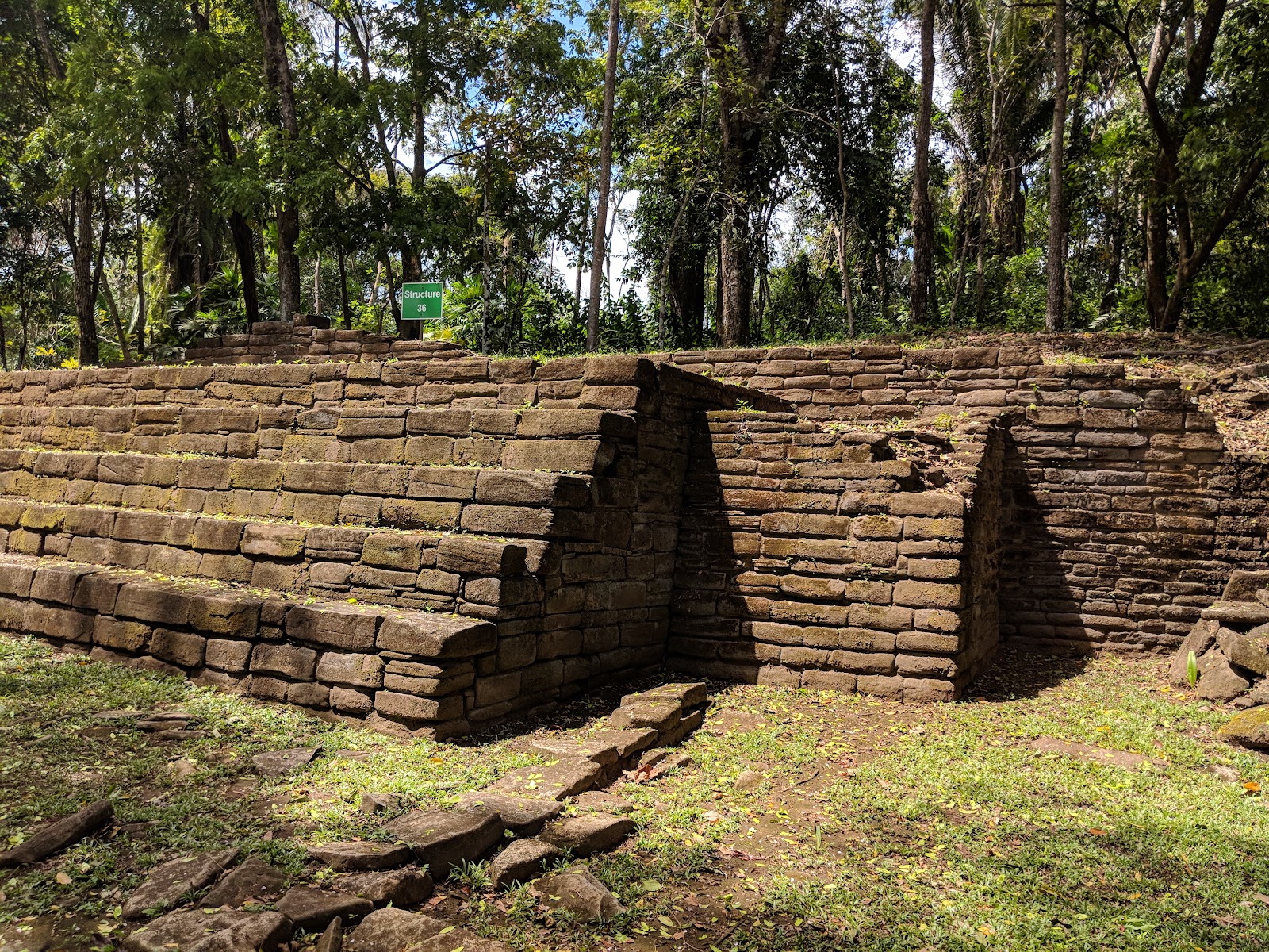 Nim Li Punit - Belize