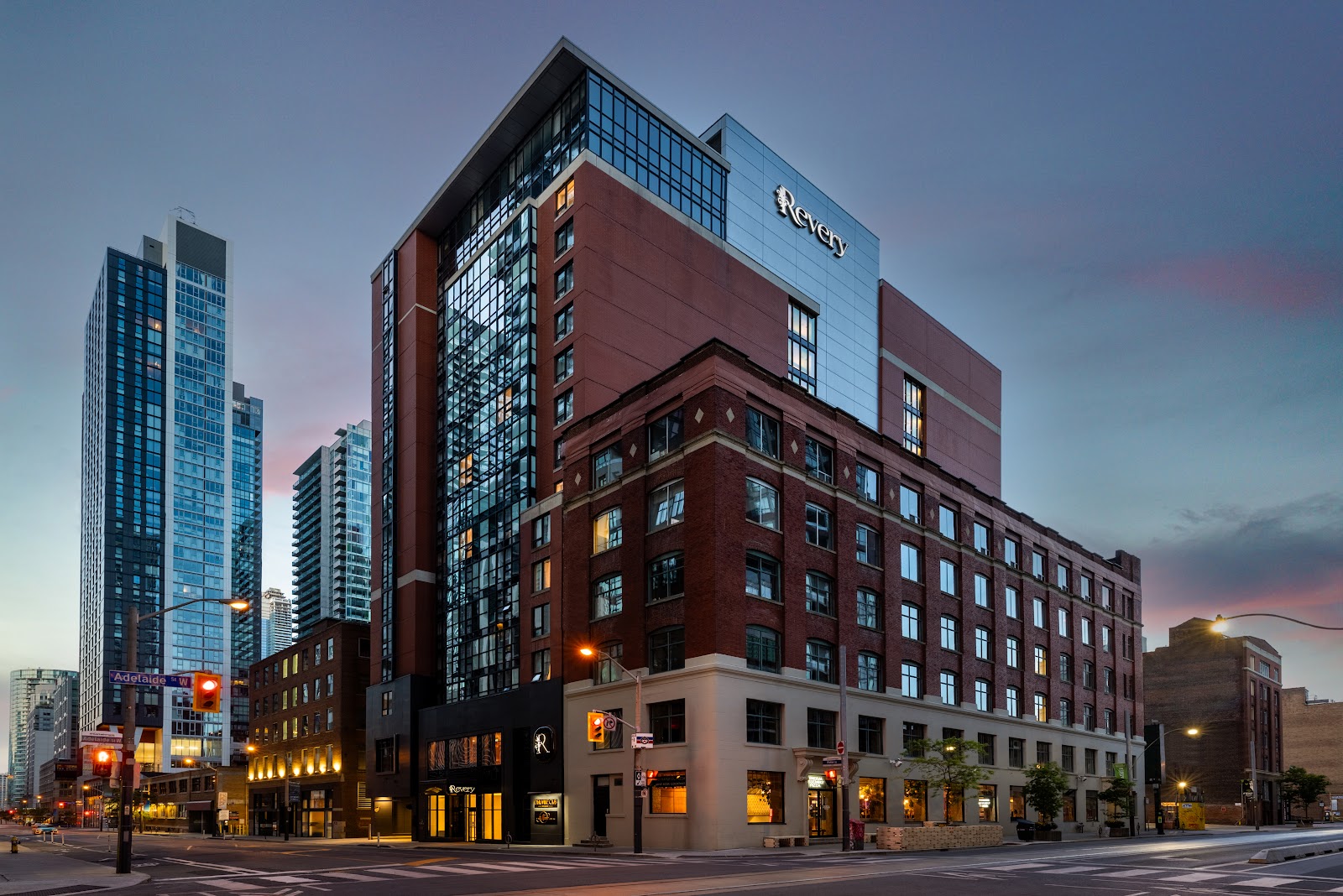 Revery Toronto Downtown, Curio Collection by Hilton - Toronto, ON