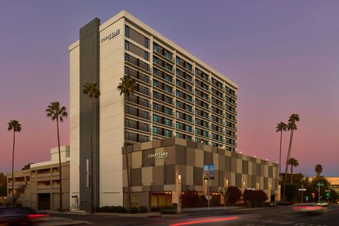 Courtyard by Marriott Los Angeles Sherman Oaks - Los Angeles, CA